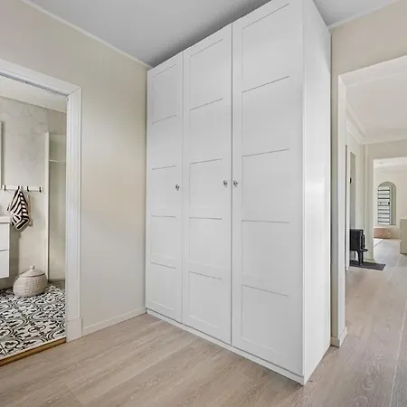 Stylish Seaview In Апартаменты Берген