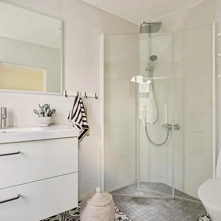 Апартаменты Stylish Seaview In *