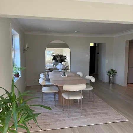 Stylish Seaview In Апартаменты